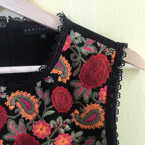 SOLD Floral Embroidered Tank Top - Picture 2 of 4